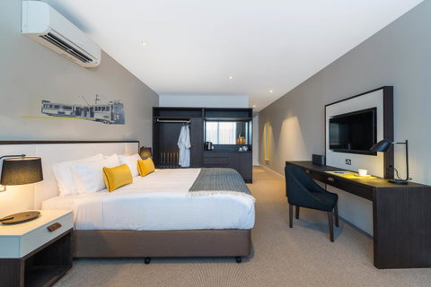 Peppers Docklands - Palm Beach Accommodation 33