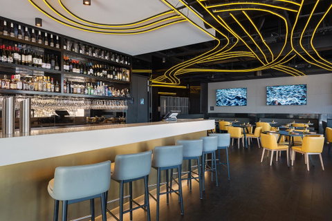 Peppers Docklands - Palm Beach Accommodation 38