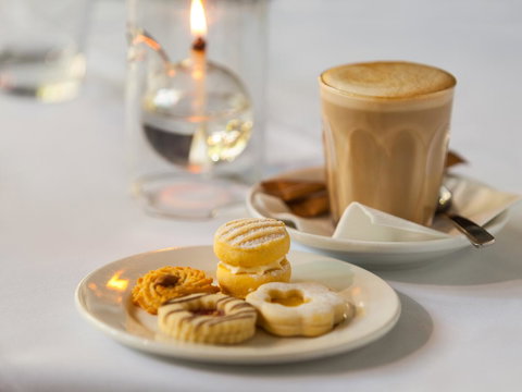 Hotel Grand Chancellor Melbourne - Palm Beach Accommodation 37