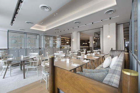 Sheraton Melbourne Hotel - Palm Beach Accommodation 12