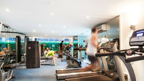 225 Melbourne Tower - Palm Beach Accommodation 24
