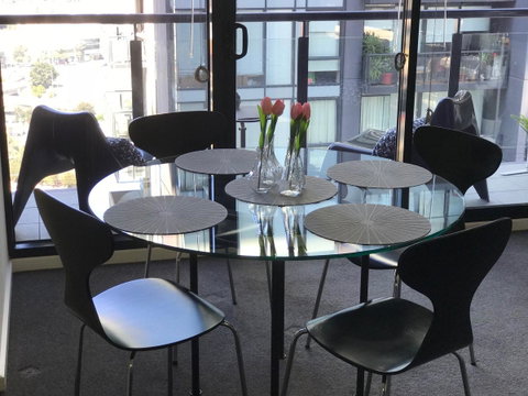 225 Melbourne Tower - Palm Beach Accommodation 13