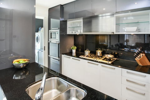 Southbank Apartments Eureka - Palm Beach Accommodation 3