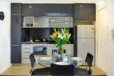 Southbank Apartments Eureka - Palm Beach Accommodation 4