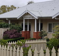 Healesville House - Fig Tree House - Palm Beach Accommodation