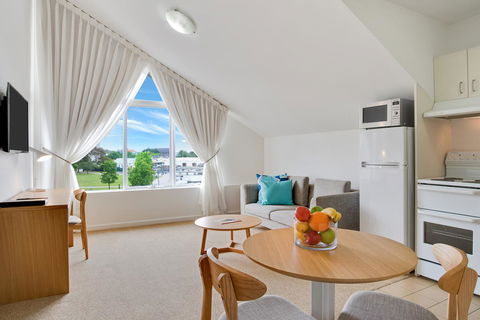 Aligned Corporate Residences Williamstown - Palm Beach Accommodation 10