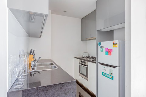 Southbank Biz-Biz Hotel Apartment - Palm Beach Accommodation 8