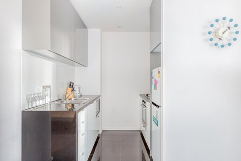 Southbank Biz-Biz Hotel Apartment - Palm Beach Accommodation 18