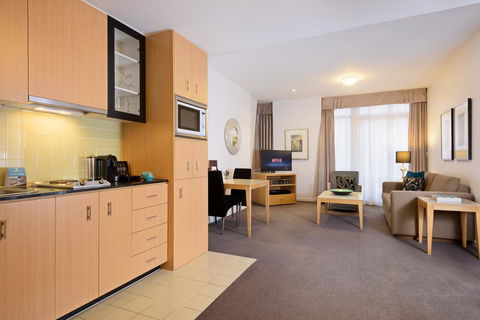 Treasury On Collins - Palm Beach Accommodation 15