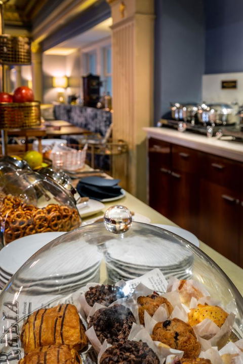Treasury On Collins - Palm Beach Accommodation 8