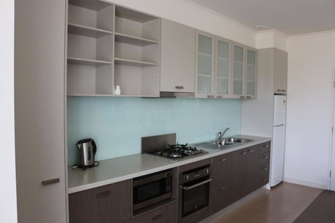 Bairnsdale International - Palm Beach Accommodation 13