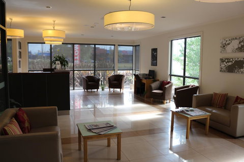 Bairnsdale International - Palm Beach Accommodation 20