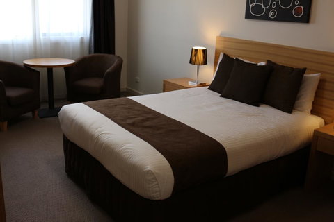 Bairnsdale International - Palm Beach Accommodation 23