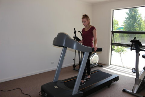 Bairnsdale International - Palm Beach Accommodation 6