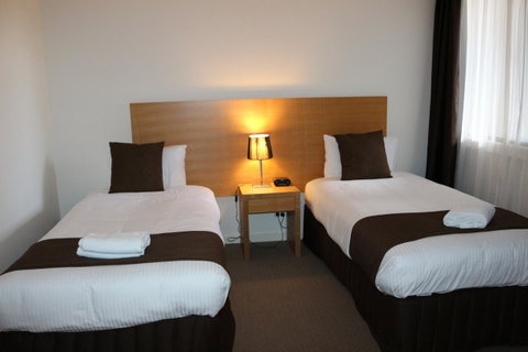 Bairnsdale International - Palm Beach Accommodation 26