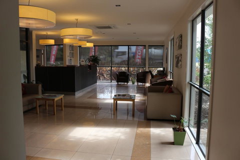 Bairnsdale International - Palm Beach Accommodation 18