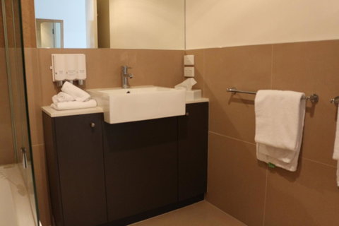 Bairnsdale International - Palm Beach Accommodation 24