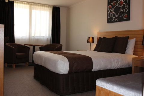 Bairnsdale International - Palm Beach Accommodation 21