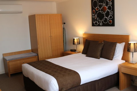 Bairnsdale International - Palm Beach Accommodation 14