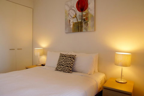 Accent Accommodation@Docklands - Palm Beach Accommodation 7