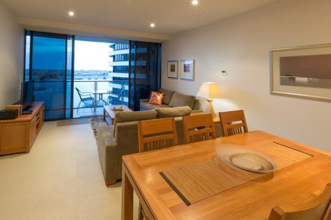 Accent Accommodation@Docklands - Palm Beach Accommodation 10
