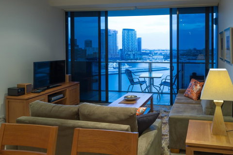 Accent Accommodation@Docklands - Palm Beach Accommodation 6