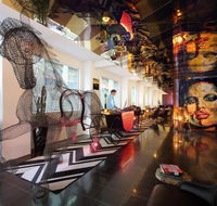 Adelphi Hotel - Palm Beach Accommodation