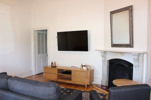 Abbey View - Palm Beach Accommodation 13