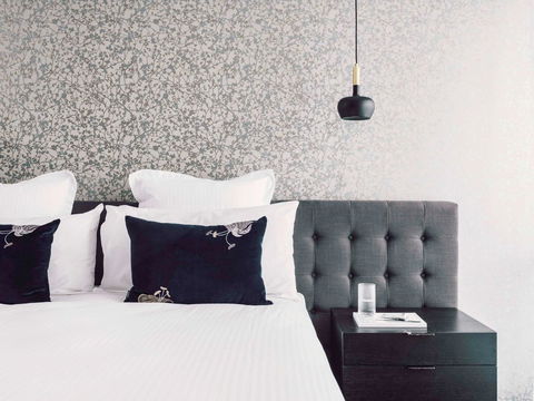 Quay West Suites Melbourne - Palm Beach Accommodation 13