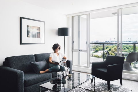 Quay West Suites Melbourne - Palm Beach Accommodation 0