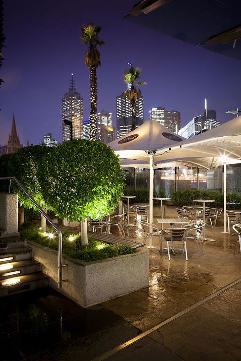 Quay West Suites Melbourne - Palm Beach Accommodation 23