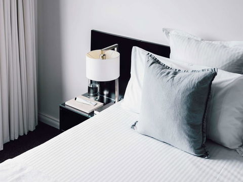 Quay West Suites Melbourne - Palm Beach Accommodation 39