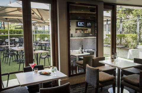 Quay West Suites Melbourne - Palm Beach Accommodation 24