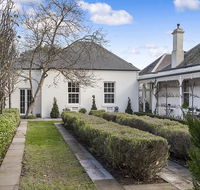 Camellia Cottage - Palm Beach Accommodation