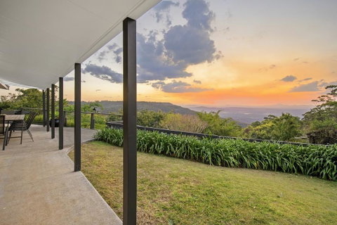 The Bird House - Palm Beach Accommodation 0