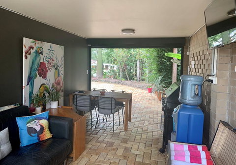 The Canungra Motel - Palm Beach Accommodation 2