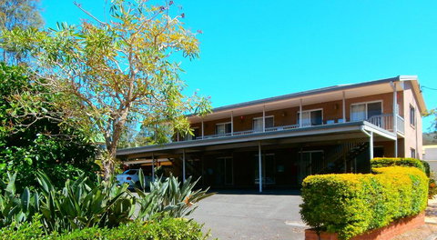 The Canungra Motel - Palm Beach Accommodation 0