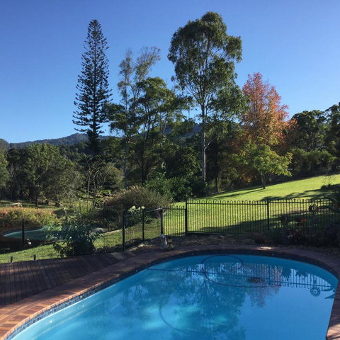 The Croft Bed And Breakfast - Palm Beach Accommodation 3