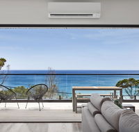 The Cube - Striking Architectural Showpiece - Palm Beach Accommodation
