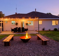 The Farmhouse. - Palm Beach Accommodation