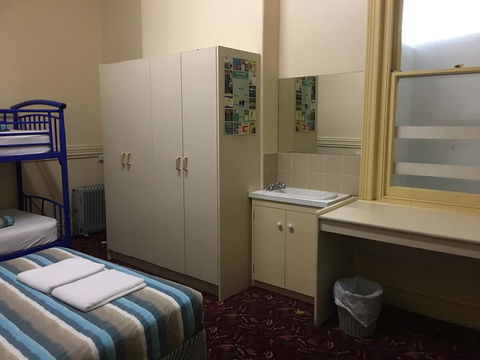 The Formby Hotel - Palm Beach Accommodation 1