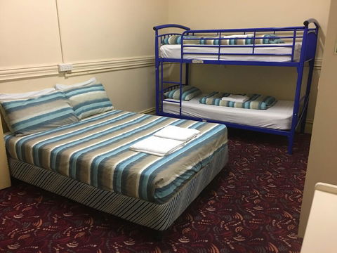 The Formby Hotel - Palm Beach Accommodation 2