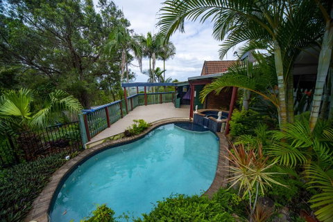 The Hillside Cottage - Palm Beach Accommodation 0
