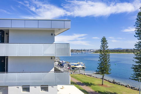 The Mid Pacific - Palm Beach Accommodation 0