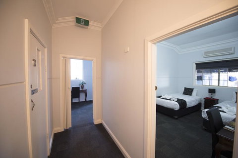 The Old Convent Dalwallinu - Palm Beach Accommodation 3