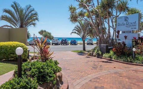 The Rocks Resort - Official - Palm Beach Accommodation 2
