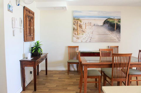 The Rocks Resort - Official - Palm Beach Accommodation 1