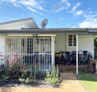 The Shack - Palm Beach Accommodation