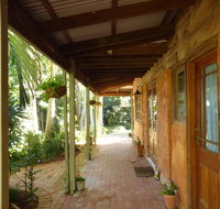 The Stables - Palm Beach Accommodation