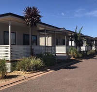 The Sundowner Cabin  Tourist Park - Palm Beach Accommodation